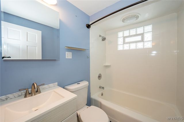 191 Clearfield Drive, Amherst, NY 14221