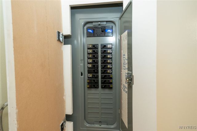 191 Clearfield Drive, Amherst, NY 14221