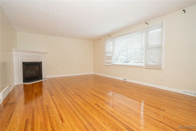 191 Clearfield Drive, Amherst, NY 14221