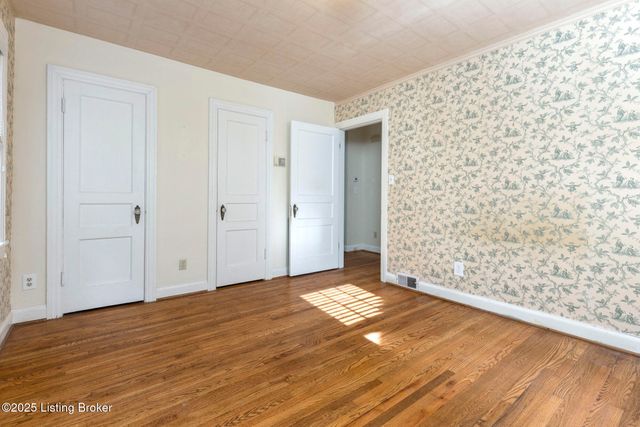 2358 Carlton Terrace, Louisville, KY 40205