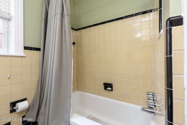 2358 Carlton Terrace, Louisville, KY 40205