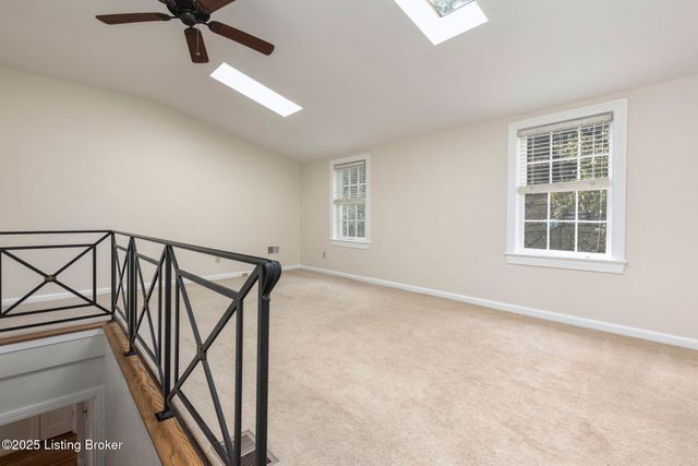 2358 Carlton Terrace, Louisville, KY 40205