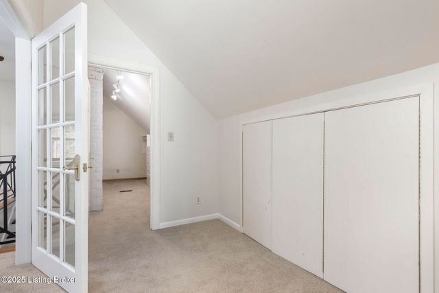 2358 Carlton Terrace, Louisville, KY 40205