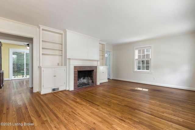 2358 Carlton Terrace, Louisville, KY 40205