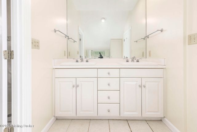 2358 Carlton Terrace, Louisville, KY 40205