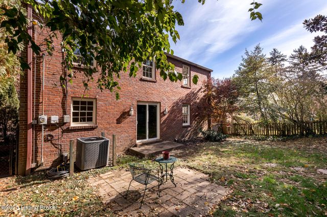 2358 Carlton Terrace, Louisville, KY 40205