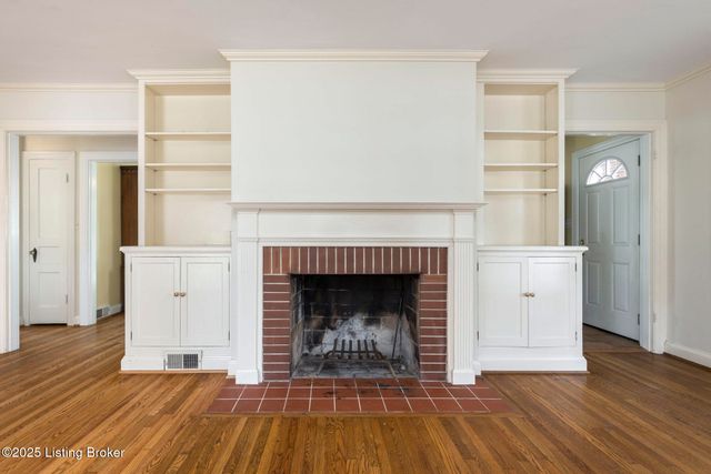 2358 Carlton Terrace, Louisville, KY 40205