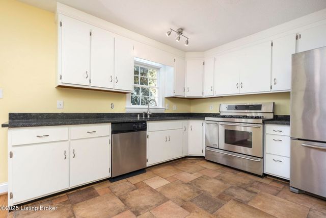 2358 Carlton Terrace, Louisville, KY 40205