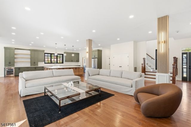 803 Marshall Rd, River Vale Twp., NJ 07675