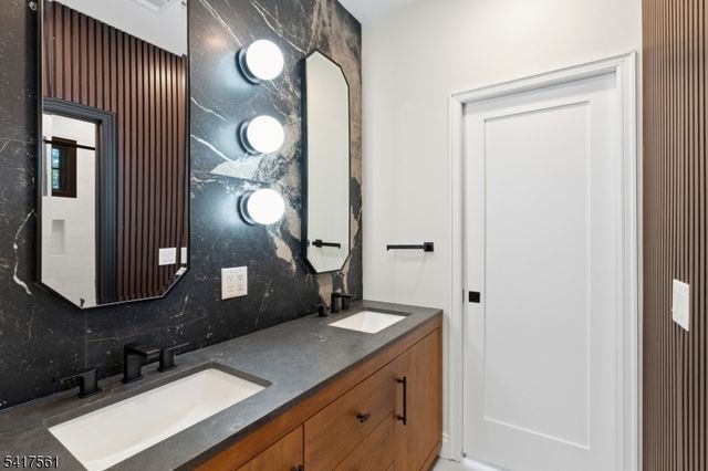 803 Marshall Rd, River Vale Twp., NJ 07675