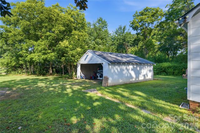 126 Phillips Drive, Forest City, NC 28043