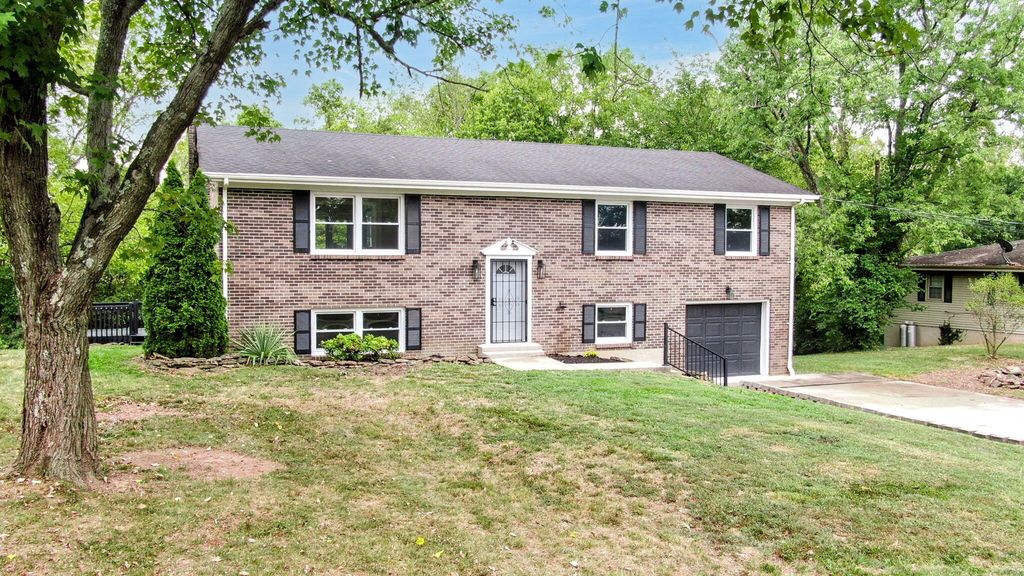 124 Pleasant Ridge Drive, Richmond, KY 40475