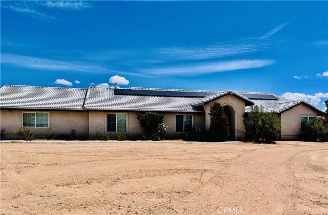 17389 Central Road, Apple Valley, CA 92307