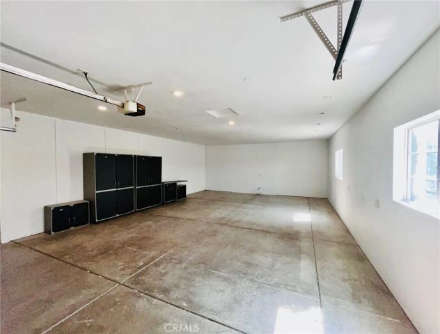 17389 Central Road, Apple Valley, CA 92307