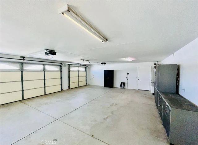 17389 Central Road, Apple Valley, CA 92307
