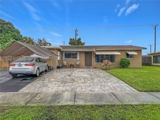 4220 NE 4th Terrace, Deerfield Beach, FL 33064