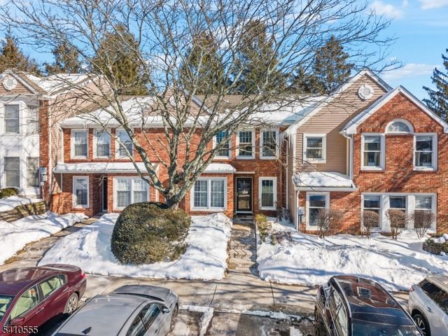 34 Hillsborough Ct, Rockaway Twp., NJ 07866