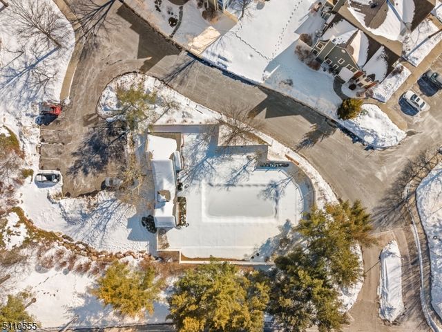 34 Hillsborough Ct, Rockaway Twp., NJ 07866