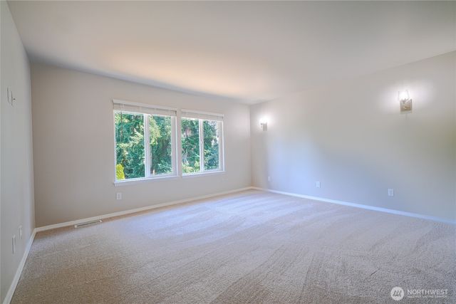 19500 6th Avenue S, Des Moines, WA 98148