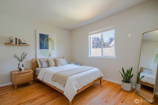 19500 6th Avenue S, Des Moines, WA 98148