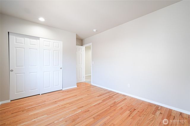 19500 6th Avenue S, Des Moines, WA 98148