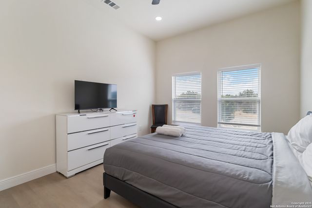 567 Hummingbird, Canyon Lake, TX 78133