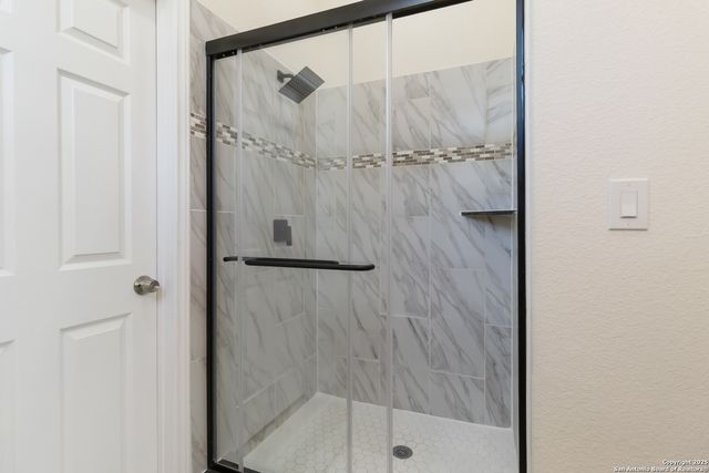 567 Hummingbird, Canyon Lake, TX 78133