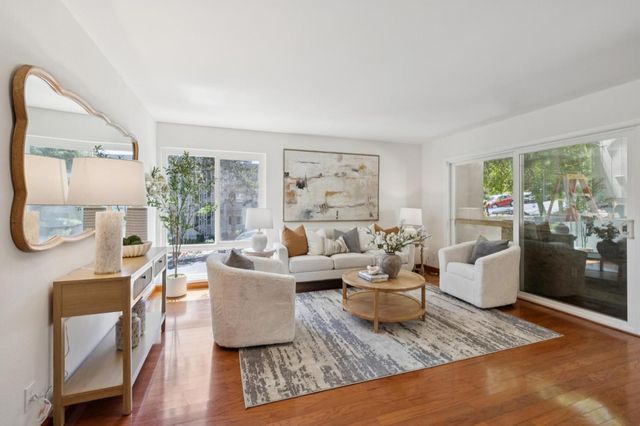1101 Continentals Way 112, Belmont, CA 94002