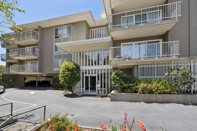 1101 Continentals Way 112, Belmont, CA 94002