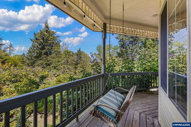 2002 Morning View Dr, Eugene, OR 97405