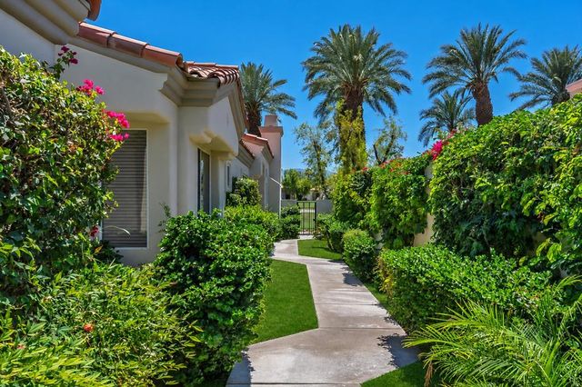 149 Rainbird Circle, Palm Desert, CA 92211