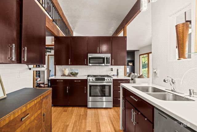 2416 Terrace Dr, Caldwell, ID 83605
