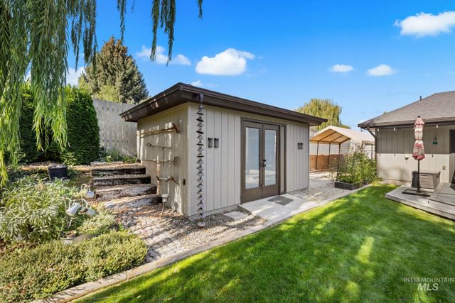 2416 Terrace Dr, Caldwell, ID 83605