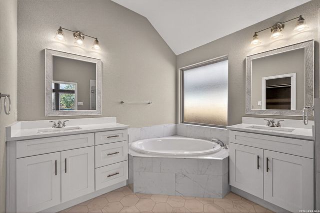 9426 Groff Garden, San Antonio, TX 78254