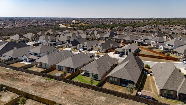 9426 Groff Garden, San Antonio, TX 78254