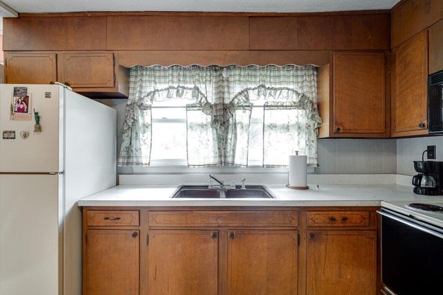 1985 Peavine Road, Rock Spring, GA 30739