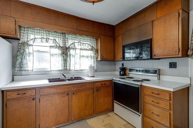 1985 Peavine Road, Rock Spring, GA 30739