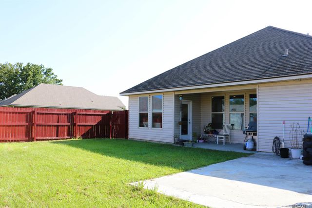 7569 Cherrybark Oak Dr, Gonzales, LA 70737