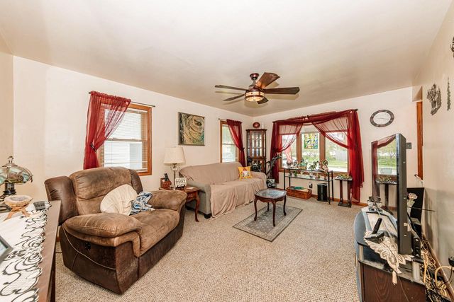 2212 S 91st STREET, West Allis, WI 53227