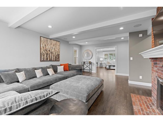 5220 S Joliet Way, Englewood, CO 80111