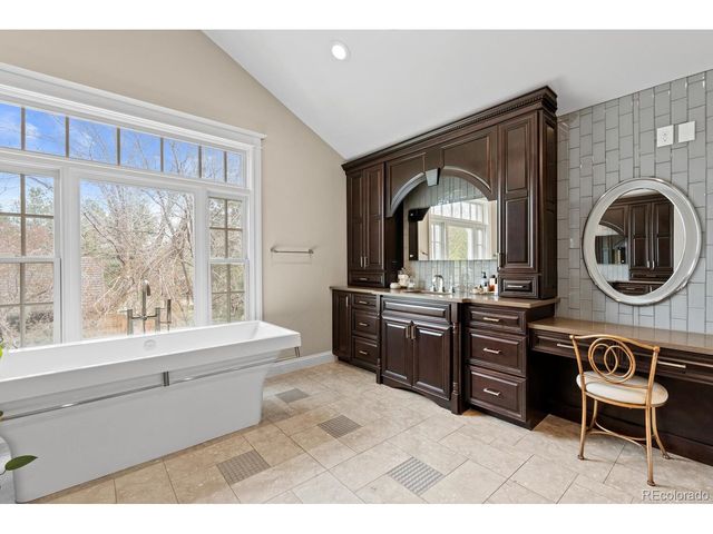 5220 S Joliet Way, Englewood, CO 80111