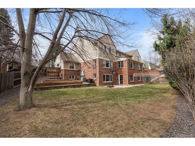 5220 S Joliet Way, Englewood, CO 80111