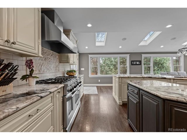 5220 S Joliet Way, Englewood, CO 80111