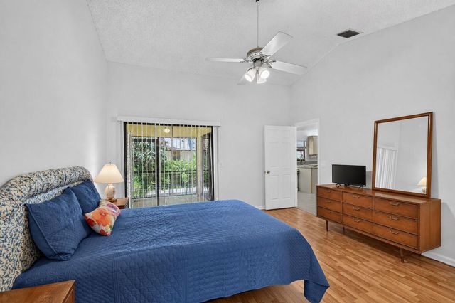 51 Via De Casas Norte, Boynton Beach, FL 33426