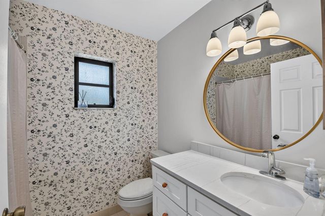 51 Via De Casas Norte, Boynton Beach, FL 33426