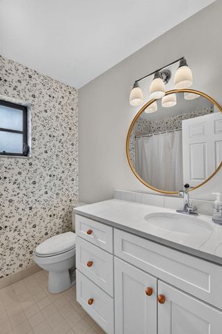 51 Via De Casas Norte, Boynton Beach, FL 33426