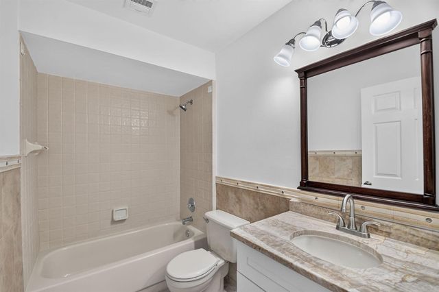 51 Via De Casas Norte, Boynton Beach, FL 33426