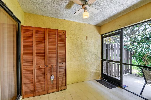 51 Via De Casas Norte, Boynton Beach, FL 33426