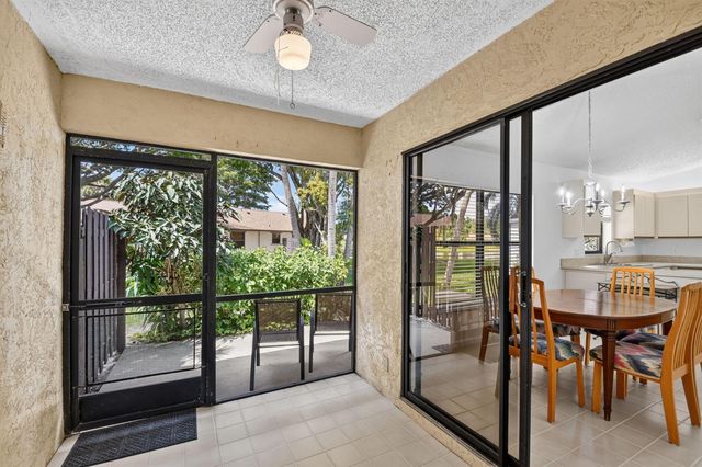 51 Via De Casas Norte, Boynton Beach, FL 33426
