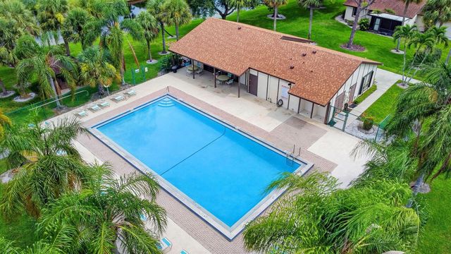 51 Via De Casas Norte, Boynton Beach, FL 33426
